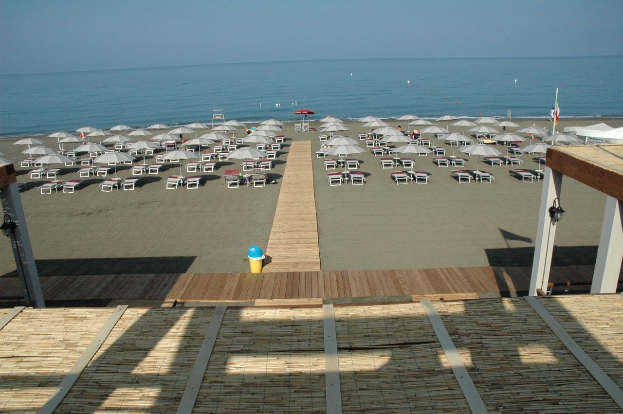 Campeggio Del Forte Marina Di Bibbona Extérieur photo